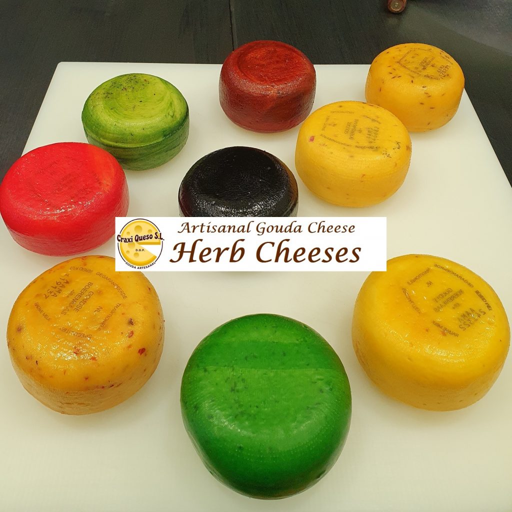 Small artisan Gouda Herb Cheeses, small Gouda cheese wheels with a weight of ±500gr or ±1 kilo, Dutch Gouda farmer's cheeses with spices and aromatic herbs
