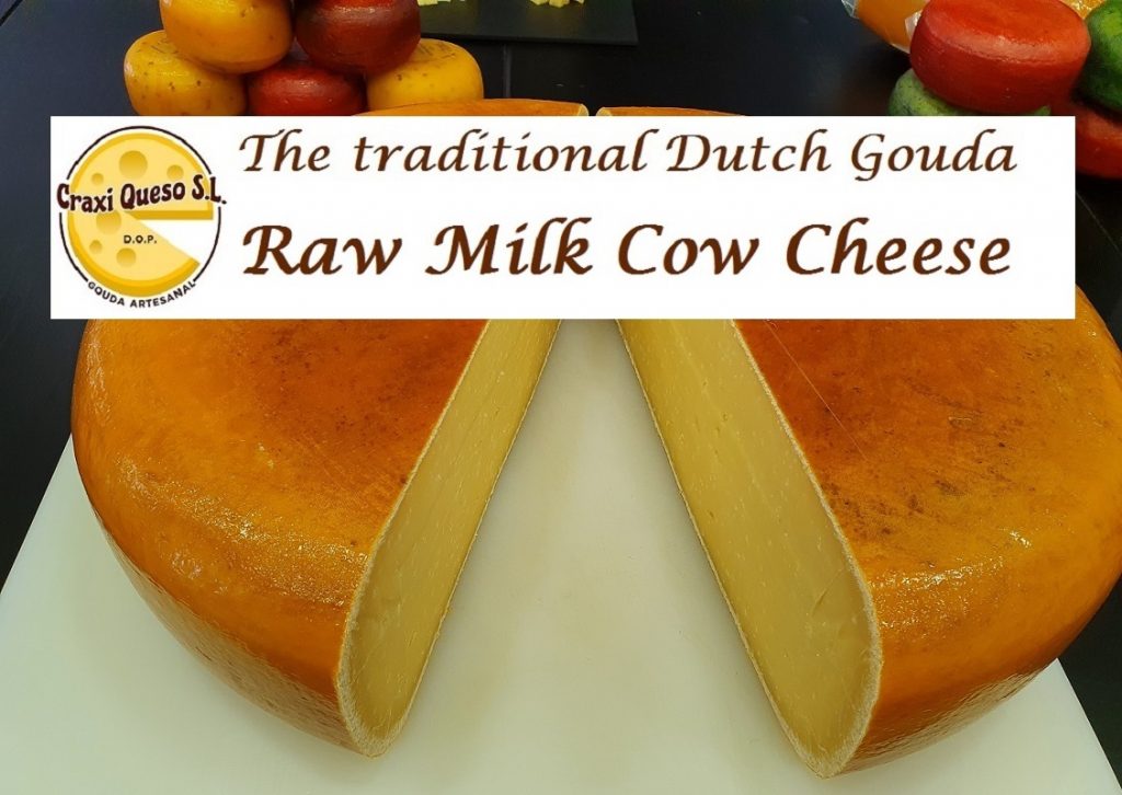 Gouda original naturel. 1 year aged Gouda: slightly fuller flavour, with spicy undertones and crystals. Gouda farmers cheese hand-made in the traditional Gouda way!
